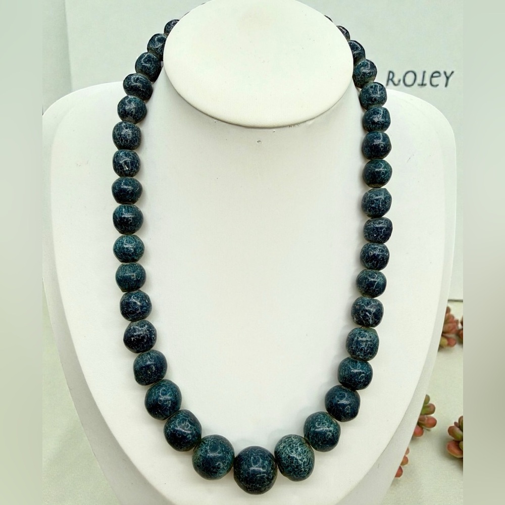 Vintage Blue Sponge Coral Graduated Necklace 16” Barrel Clasp 53.6g - Picture 10 of 17